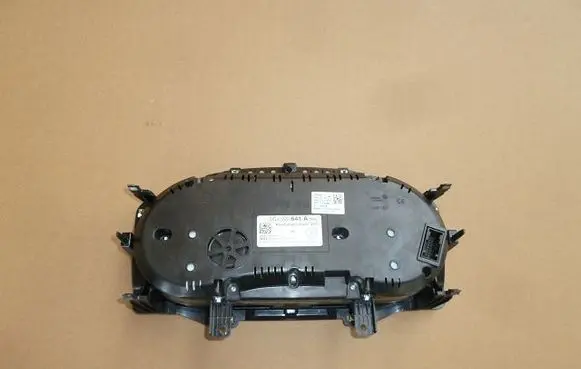 Volkswagen Golf VII Speedometer (instrument cluster) 5G1920641A