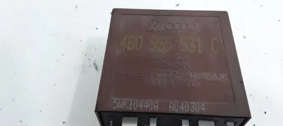 Volkswagen PASSAT B5.5 Other relay
