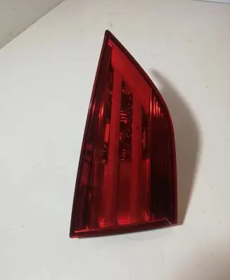 Tailgate rear/tail lights