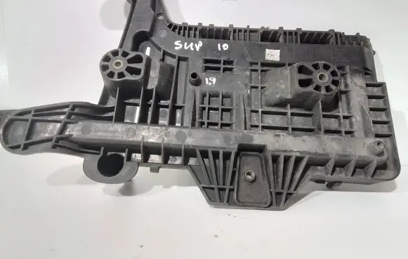 Battery box tray