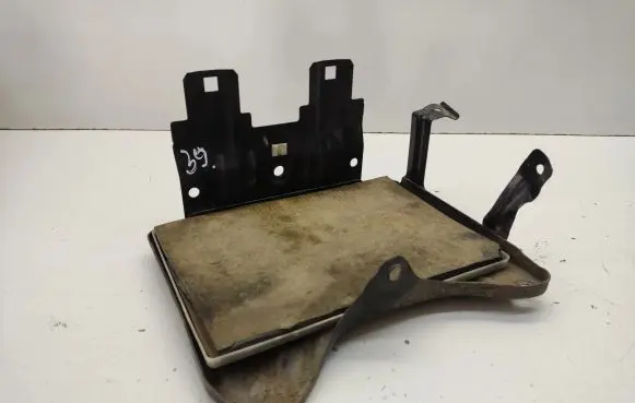 Nissan Murano Z50 Battery tray 
