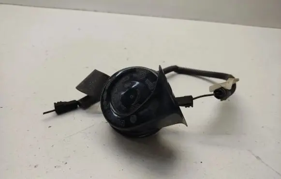 Chrysler 300 - 300C Horn signal P04607728AB 04607728AB E9001157