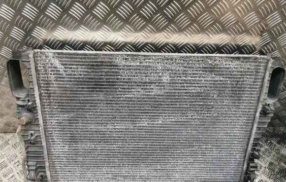 Mercedes-Benz CLS C219 Coolant radiator 2115003402 A2115003402