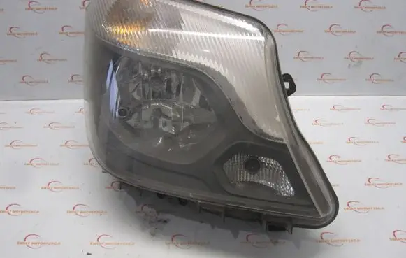 Mercedes-Benz Sprinter W906 Headlight/headlamp A9068202461