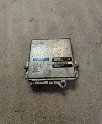BMW 5 E34 Engine control unit/module 0281001183 2244734