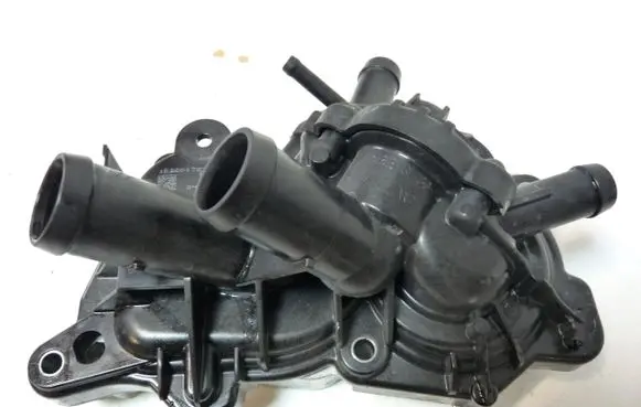 Volkswagen Up Water pump 04E121042L