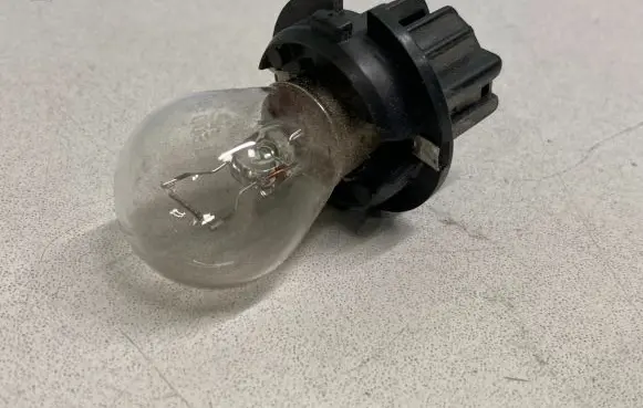 BMW X5 E53 Tail light bulb cover holder 199345
