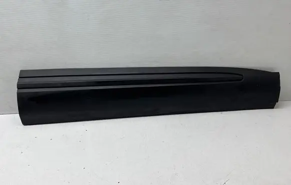 Ford Explorer VI Front door trim (molding) LB5BS20848