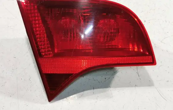 Audi A4 S4 B7 8E 8H Tailgate rear/tail lights 8E9945093 749001 484501