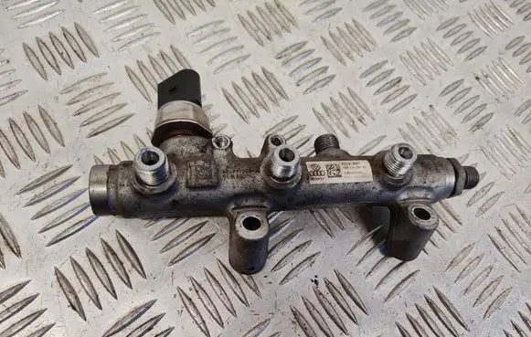 Audi A8 S8 D4 4H Fuel main line pipe 059130089BT 05A906051