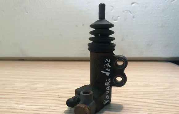 KIA Ceed Clutch master cylinder 4171023000 4171024000
