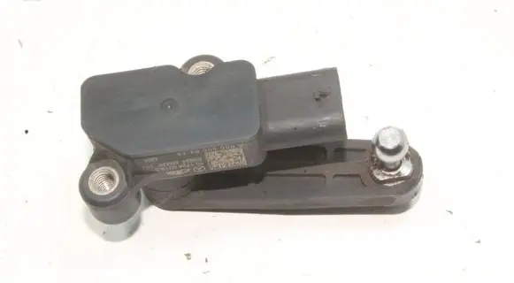 Mercedes-Benz EQA Air suspension front height level sensor A0009059413
