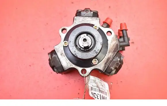 Opel Combo C Fuel injection high pressure pump 55185549