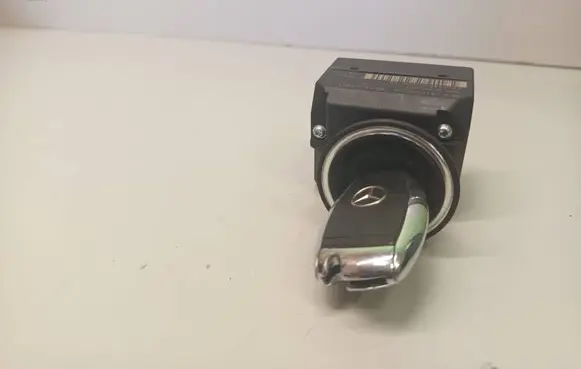 Mercedes-Benz ML W164 Ignition lock A1645450908