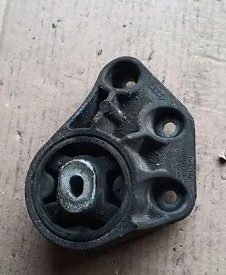 Audi A6 S6 C6 4F Rear differential mounting bracket 8E0599125R