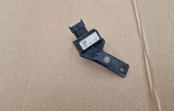 Opel Insignia A Airbag deployment crash/impact sensor 13240109