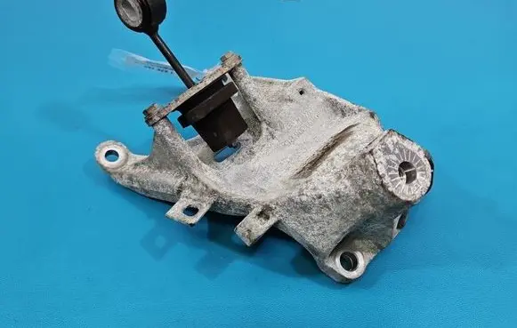 Audi A4 S4 B9 8W Engine mounting bracket 4M0199308BQ IMPRK1575180