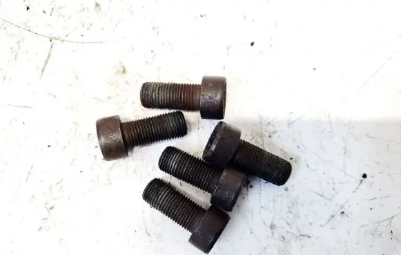 Seat Altea Nuts/bolts 