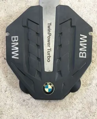 BMW 7 F01 F02 F03 F04 Engine cover (trim) 13717577456 7577456 13717577459