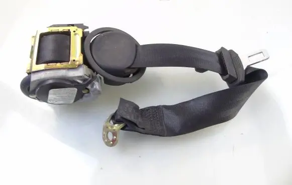 Audi A8 S8 D2 4D Middle seatbelt (rear) 4D0857807