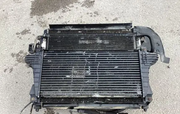 Jeep Grand Cherokee (WK) Radiator set 55116858AA