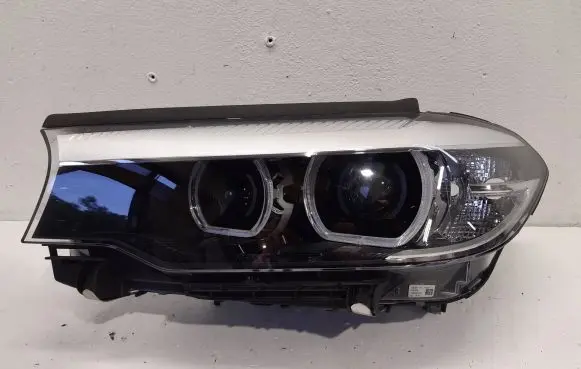 BMW 5 G30 G31 Headlight/headlamp 8499111