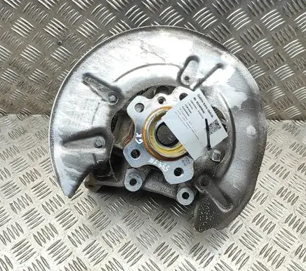 BMW X5 G05 Rear wheel hub 6876653 6899153