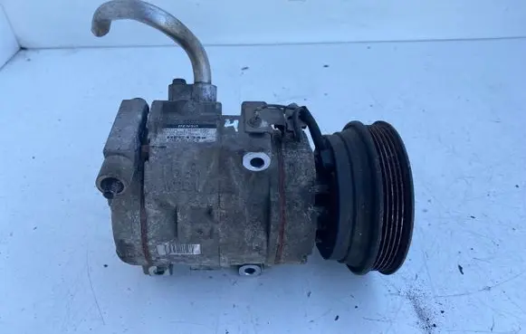 Toyota Avensis T220 Air conditioning (A/C) compressor (pump) 4472203435
