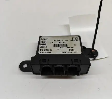Tesla Model X Parking PDC control unit/module 104847600D