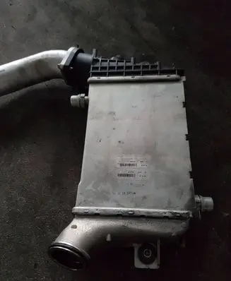 Mercedes-Benz E W213 Intercooler radiator A6420900414