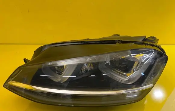 Volkswagen Golf VII Headlight/headlamp 5G1941751