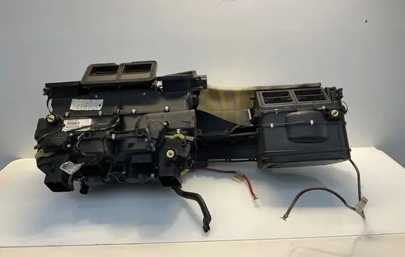 Mercedes-Benz CLS C219 Interior heater climate box assembly 2118300160 0553816 0D30710008160