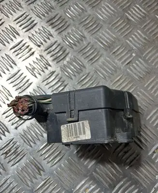 Volkswagen PASSAT B5 Fuse box set