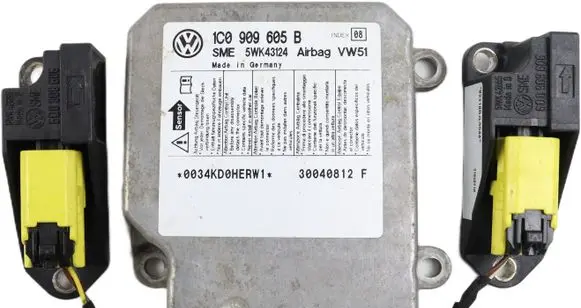 Volkswagen PASSAT B5.5 Airbag control unit/module 1C0909605B 6Q0909606