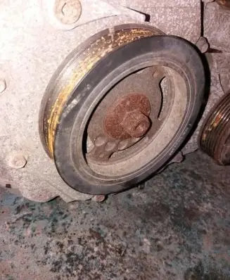 Nissan Note (E11) Crankshaft pulley