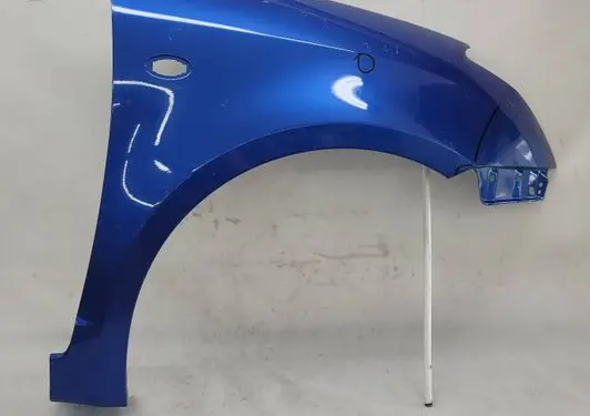 Suzuki Swift I Fender