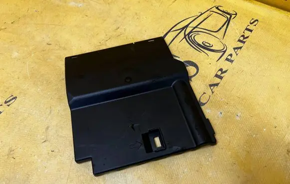 Audi A8 S8 D5 Fuse box cover 4N0937513