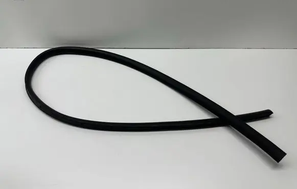 Volvo XC60 Trunk rubber seal (body)