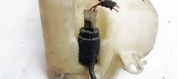 Alfa Romeo 156 Windscreen/windshield washer pump