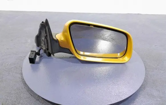 Audi A3 S3 8L Front door electric wing mirror