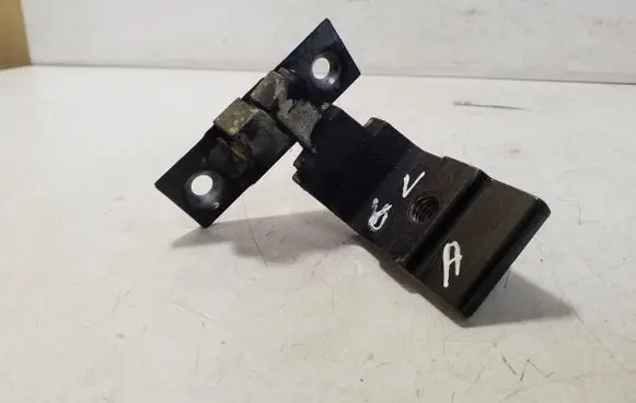 BMW X5 F15 Rear door lower hinge 7325053