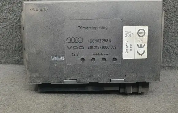 Audi A6 S6 C5 4B Comfort/convenience module 4B0962258K
