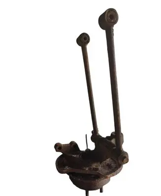 Subaru Impreza I Rear wheel hub
