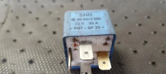 Audi A6 S6 C6 4F Other relay 8D0951253A 899313000