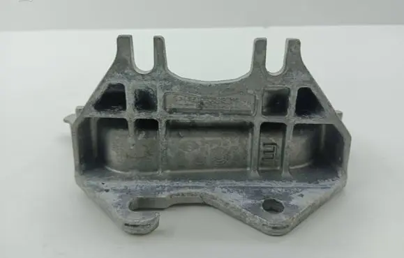 Gearbox mounting bracket