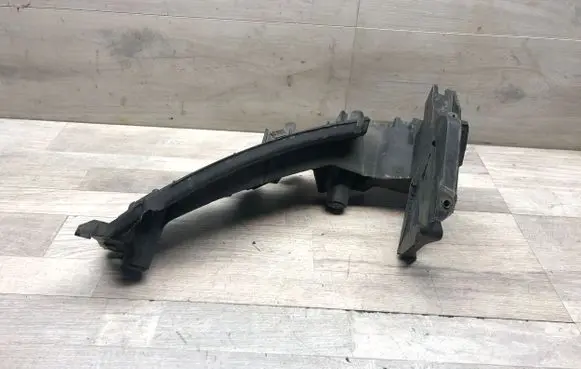 Audi Q5 SQ5 Headlight/headlamp mounting bracket 8R0805607