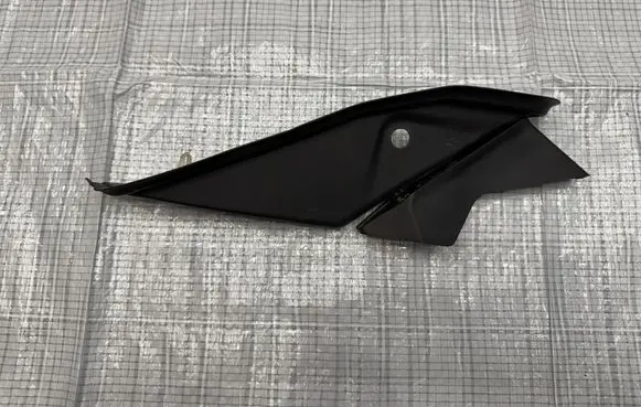 Fiat 500E Wiper trim 7357920800