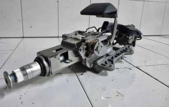 Volkswagen PASSAT B6 Steering wheel axle 549093