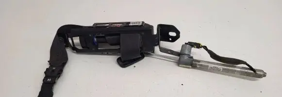 Volvo XC70 Front seatbelt 6075634ROB