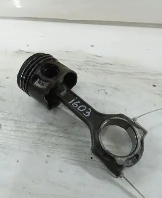 Opel Insignia A Piston with connecting rod A20DTH